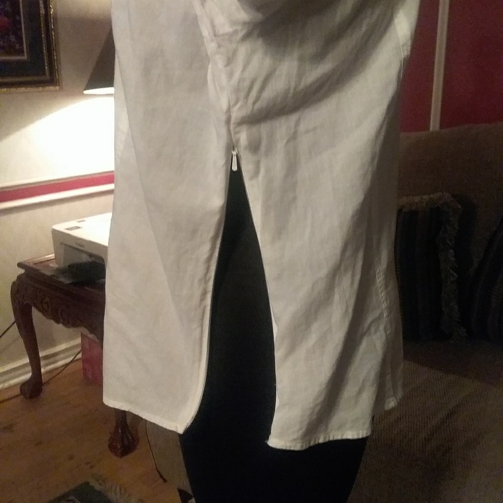 G. H. Bass & Co. Blouse - Picture 4 of 6